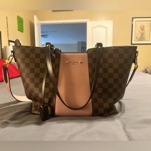 Barely used Louis Vuitton Shoulder Bag